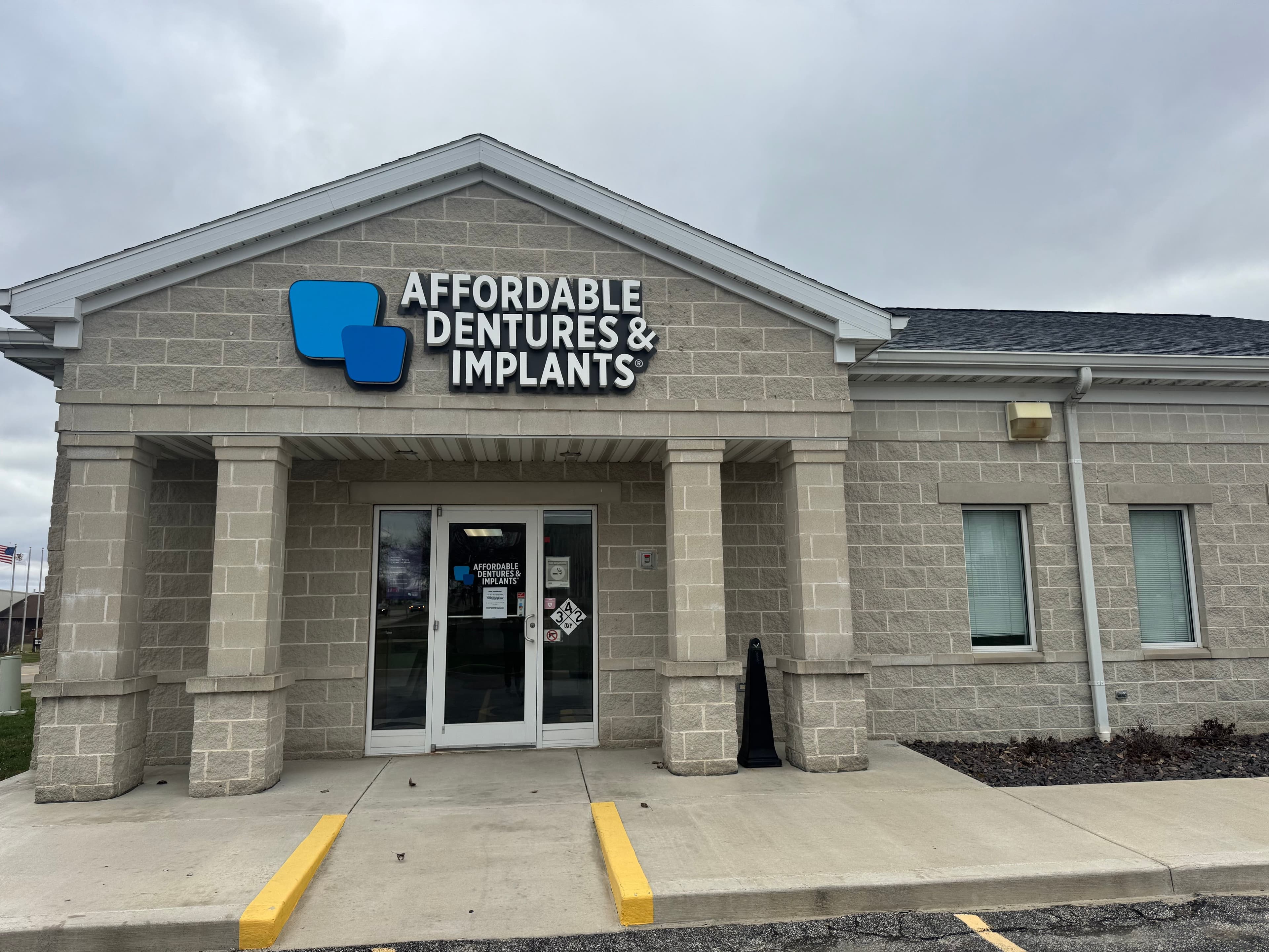 Exterior of Affordable Dentures & Implants in Peoria, IL