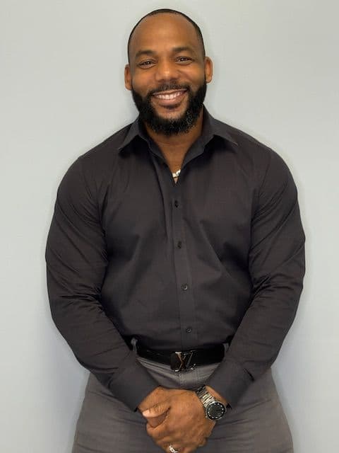 DeAndrae W. Alexander, DDS, MICOI, FAAIP at Affordable Dentures & Implants